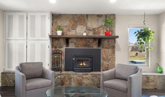 5208 Russell Dr NW, Albuquerque, NM 87114