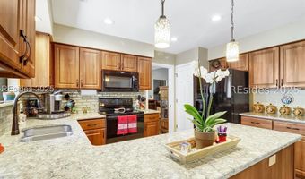 27 Arrow Wood Rd, Hilton Head Island, SC 29926