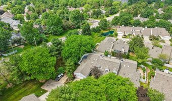 838 Lynnhaven Ln, Akron, OH 44313