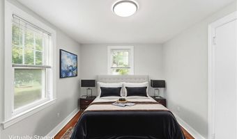 32 Rosemere Dr, East Providence, RI 02914