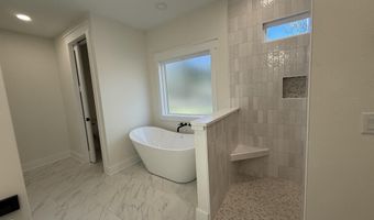 1912 Hidden Springs Dr, Baker, FL 32531