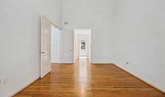 6 GOLDLEAF Ct, Bethesda, MD 20817