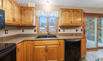 116 W Birchwood Dr, Brandon, SD 57005