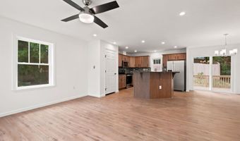 28 Cottage Pl, Ashland, NH 03217