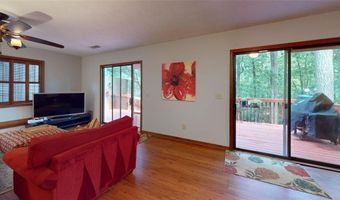 4915 MILLERS Trce, Peachtree Corners, GA 30096