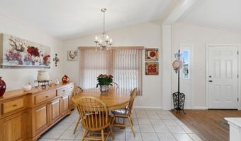 3 Queens Rd 211, Attleboro, MA 02703