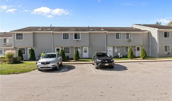 66 Girard Ave 324, Newport, RI 02840