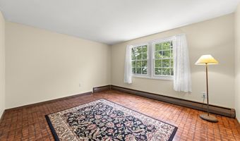 150 Idlebrook Ln, Aberdeen, NJ 07747