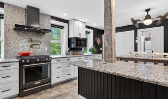 290 Leighton Rd, Augusta, ME 04330
