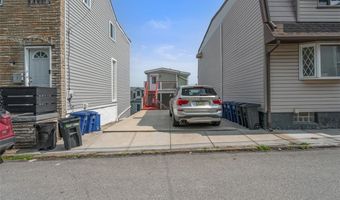 2700 Sumner St, Airville, PA 15203