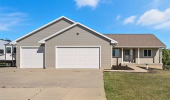 22980 105th St, Anamosa, IA 52205