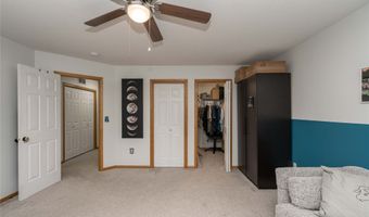5221 Village Run Ave 1503, Des Moines, IA 50317