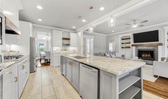 1741 Cherrie St, Bentonville, AR 72713