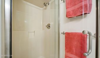 2233 SEMINOLE Rd 7, Atlantic Beach, FL 32233