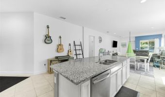 5547 DEL CORONADO Dr, Apollo Beach, FL 33572