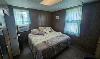 702 S Durbin St, Bicknell, IN 47512