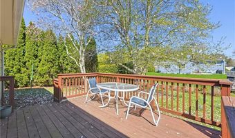 145 Glenwood Dr, North Kingstown, RI 02852