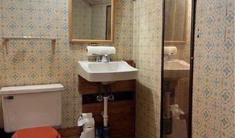 6450 Lake Rd W, Ashtabula, OH 44004