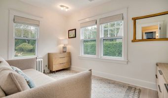 93 Meeting House Ln, Amagansett, NY 11930