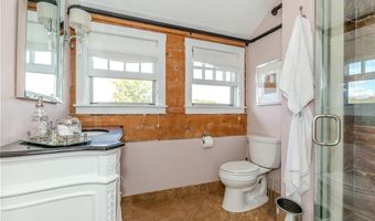 40 Web Ave 18, North Kingstown, RI 02852