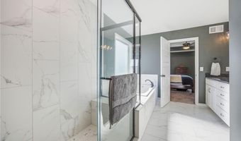 16029 Glenview St, Basehor, KS 66007