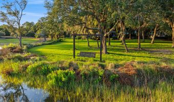 18 Oak Pond Psge, Beaufort, SC 29906