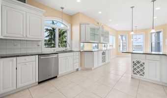 1100 Island Dr, Bayville, NJ 08721