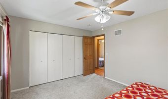 15716 Hayes Trl, Apple Valley, MN 55124