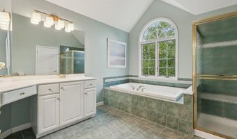 9 LABAW Way, Belle Mead, NJ 08502