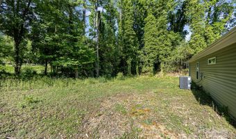 611 Fernwood Dr, Albemarle, NC 28001