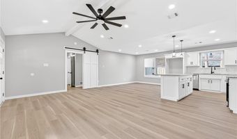 2300 Pine Ln, Barling, AR 72923