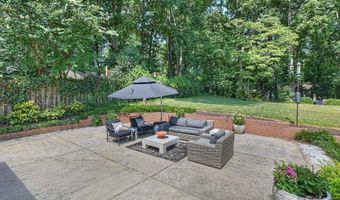 6334 Fair Valley Dr, Charlotte, NC 28226