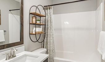 1038 Villa Vista Ln, Ammon, ID 83406