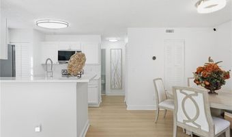 904 Wentworth Ct, Alpharetta, GA 30022
