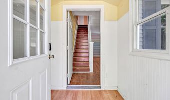 13 Hoyt Rd, Bethel, CT 06801