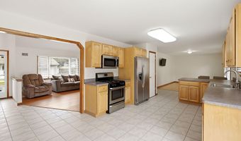 92 Birch St, Beachwood, NJ 08722
