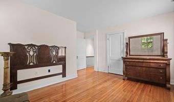 3301 NW DENT Pl NW, Washington, DC 20007