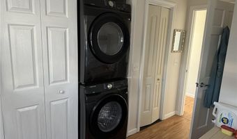 49 Shore Rd, Narragansett, RI 02882