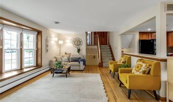 60 Fairways Blvd, Amherst, NY 14221