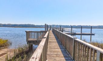 1422 Dupree Creek Dr, Awendaw, SC 29429