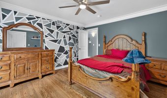 108 N Main St, Algonquin, IL 60102