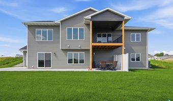 612 Iver Ave, Baltic, SD 57003