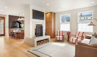 49 Third St, Newport, RI 02840
