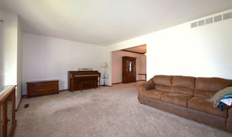 2003 Polk Dr, Ames, IA 50010
