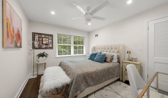 6709 PEMBERTON St, Bethesda, MD 20817