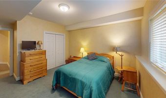 2704 Campus Ln, Albert Lea, MN 56007