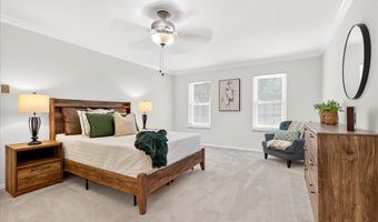 291 Oak Path Ct, Ballwin, MO 63011