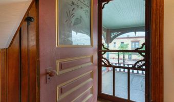 302 S Main St, Algonquin, IL 60102