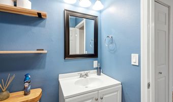 1300 Wintergreen St, Anchorage, AK 99508