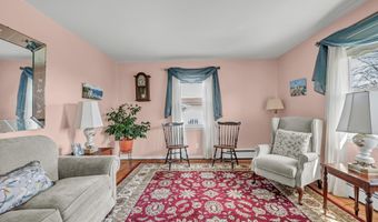 64 Golden Hill Rd, Danbury, CT 06811